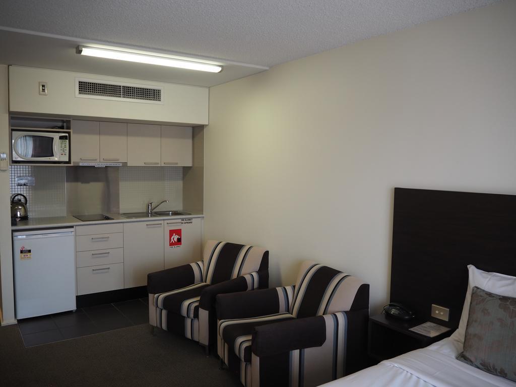 St Ives Apartments Хобарт Экстерьер фото